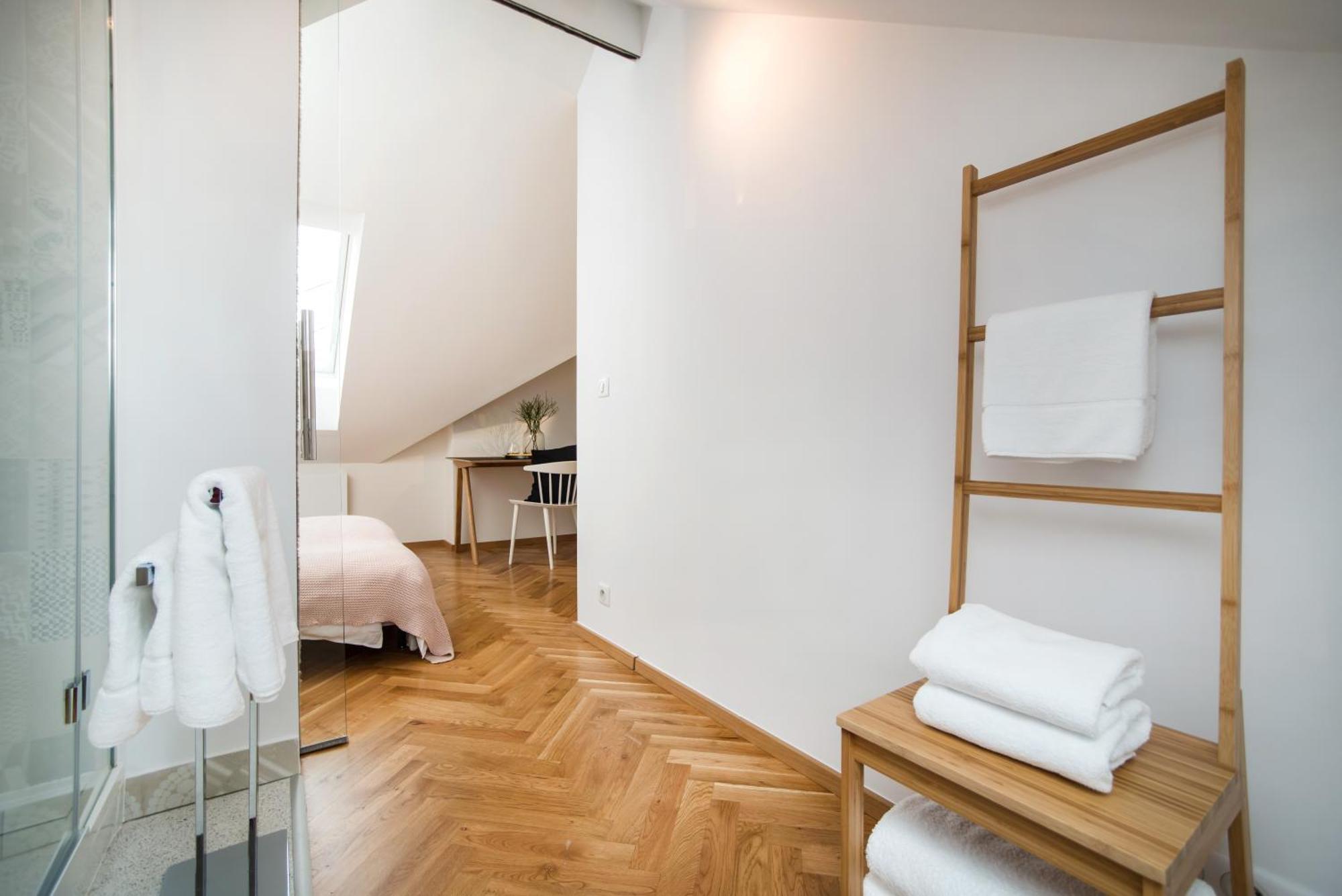 Large And Modern In The Heart Of Lejlighed